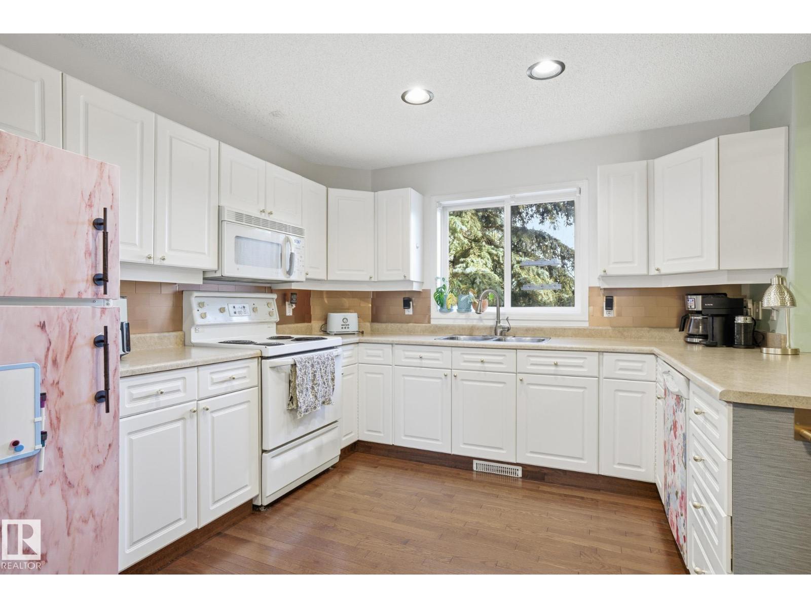 #17 9935 167 St Nw, Edmonton, Alberta  T5P 4Y6 - Photo 11 - E4465579