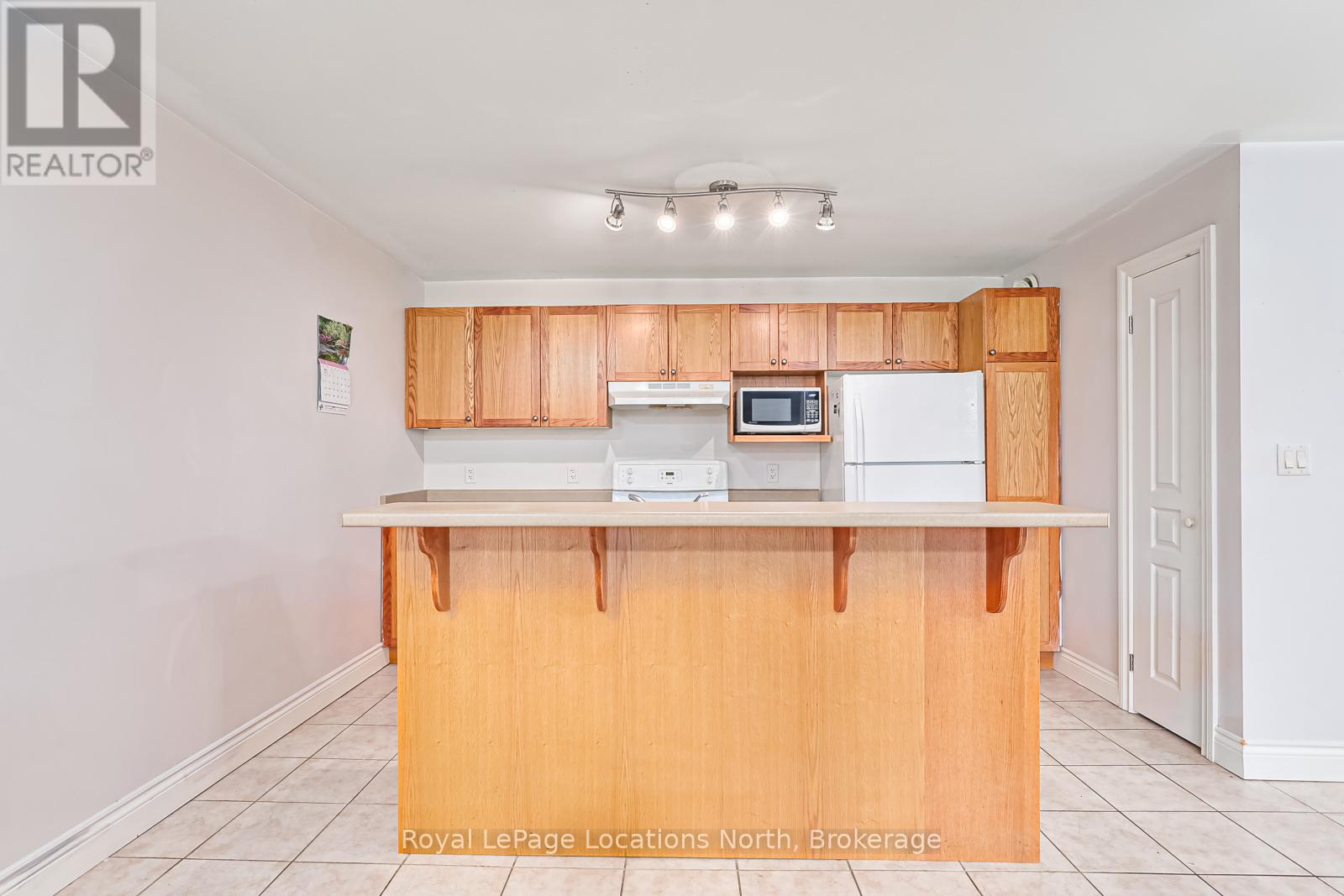 203 - 435 Walnut Street, Collingwood, Ontario  L9Y 5J9 - Photo 6 - S12540962