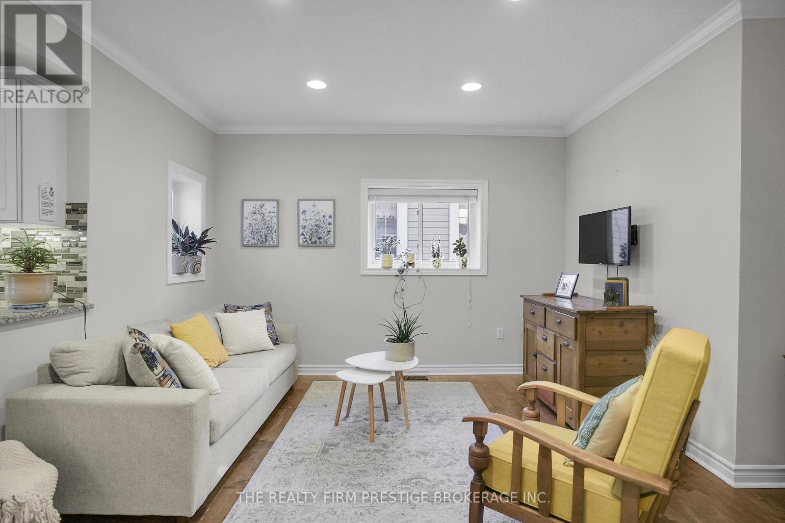 60 Bruce Street, London South, Ontario  N6C 1G6 - Photo 6 - X12485926