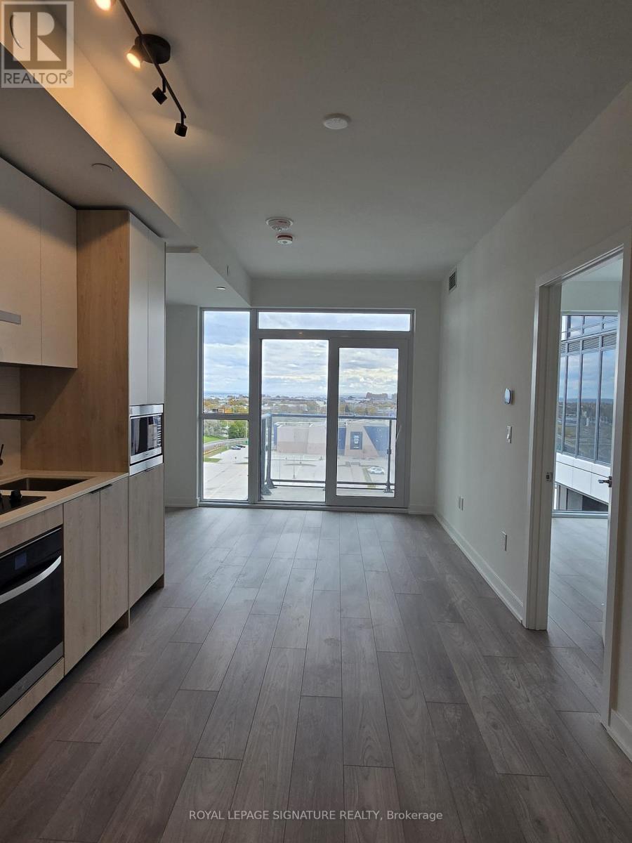 722 - 1007 The Queensway, Toronto, Ontario  M8Z 6C7 - Photo 5 - W12540570