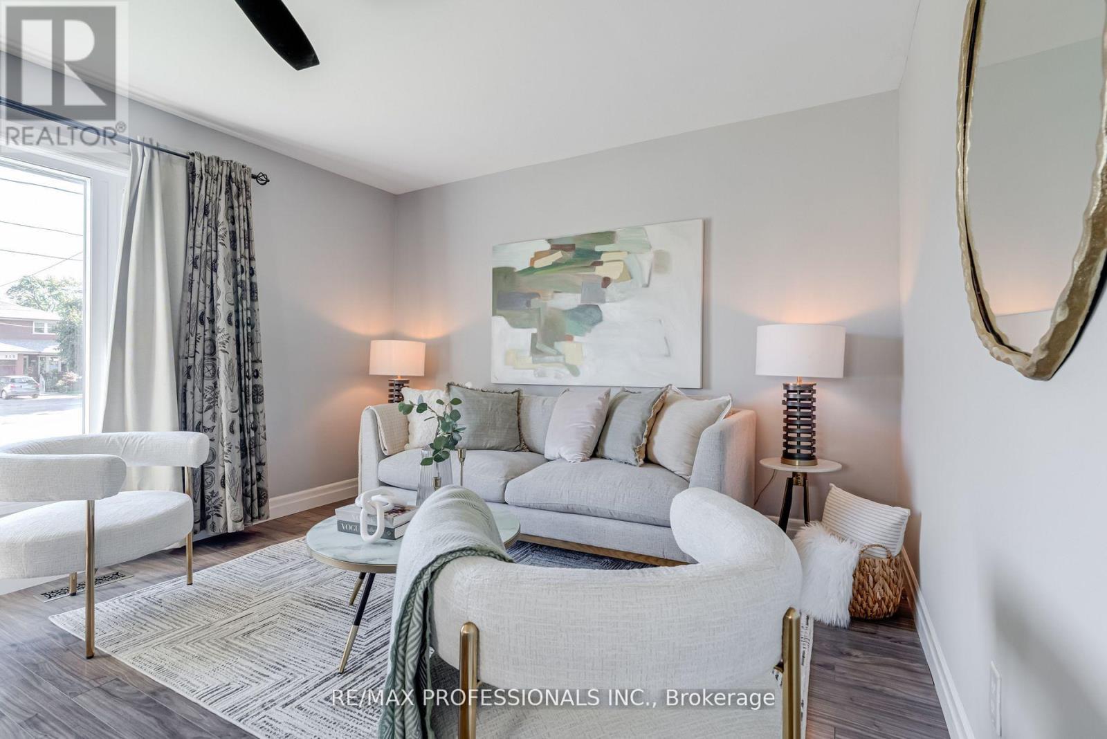 516 Browns Line, Toronto, Ontario  M8W 3V2 - Photo 9 - W12540610