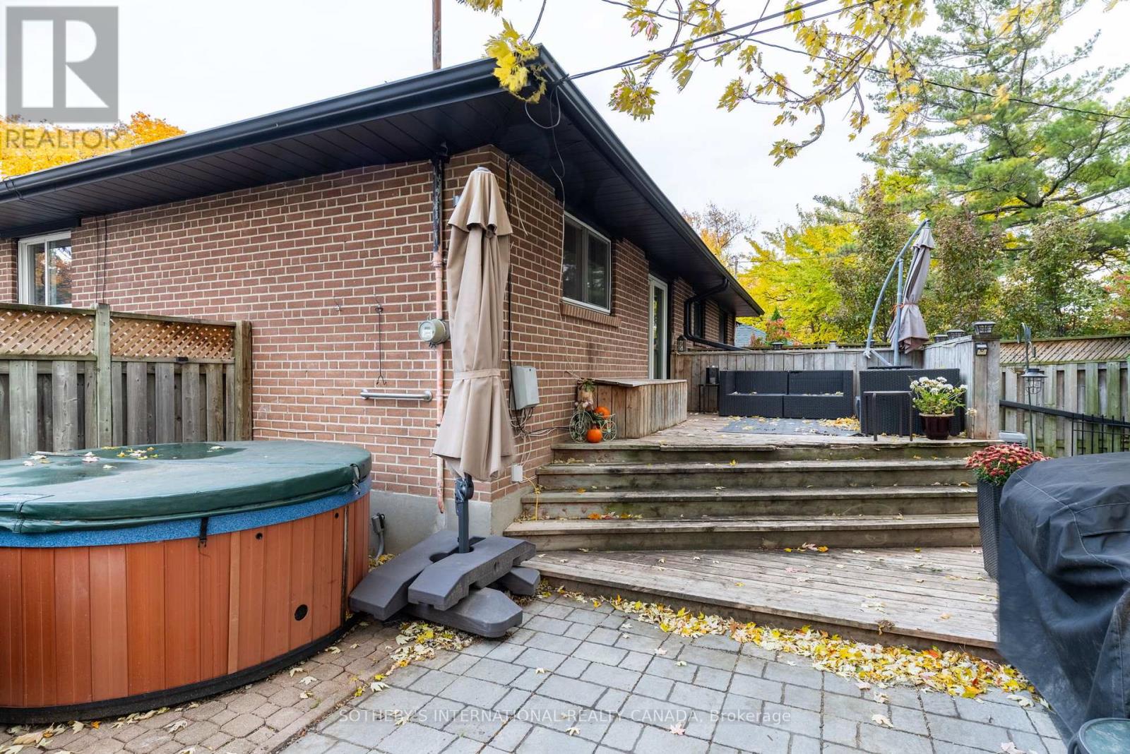14 Beckenham Court, Toronto, Ontario  M9C 3K9 - Photo 35 - W12540682