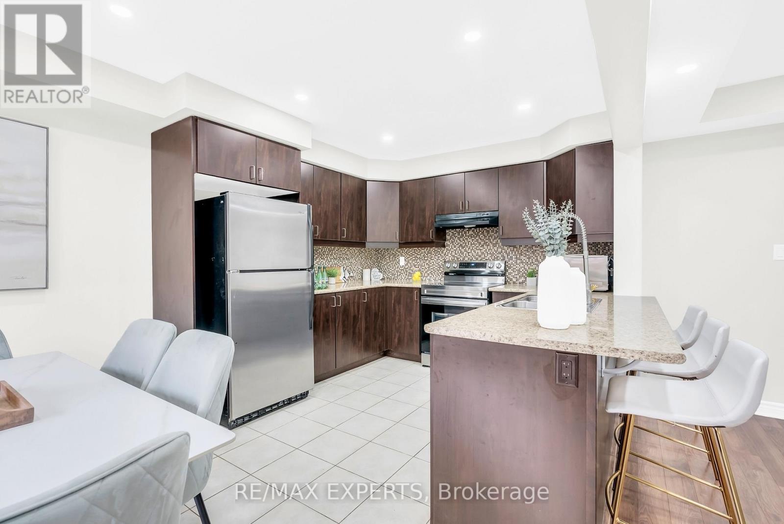 1544 Gainer Crescent, Milton, Ontario  L9T 8Y3 - Photo 13 - W12540686