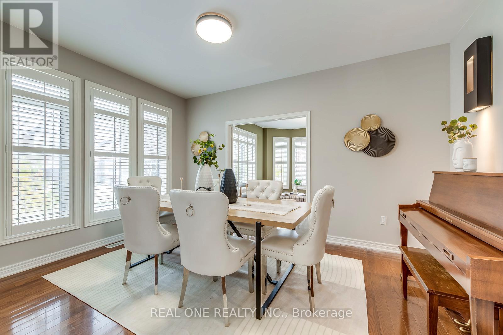 1254 Jezero Crescent, Oakville, Ontario  L6H 0B5 - Photo 16 - W12540700