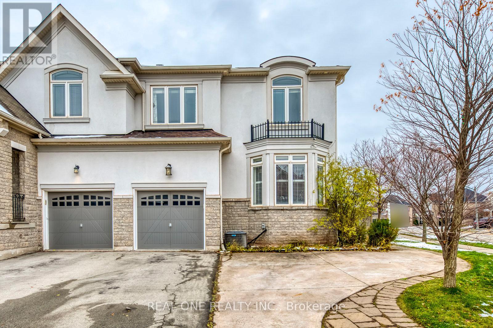 1254 Jezero Crescent, Oakville, Ontario  L6H 0B5 - Photo 2 - W12540700