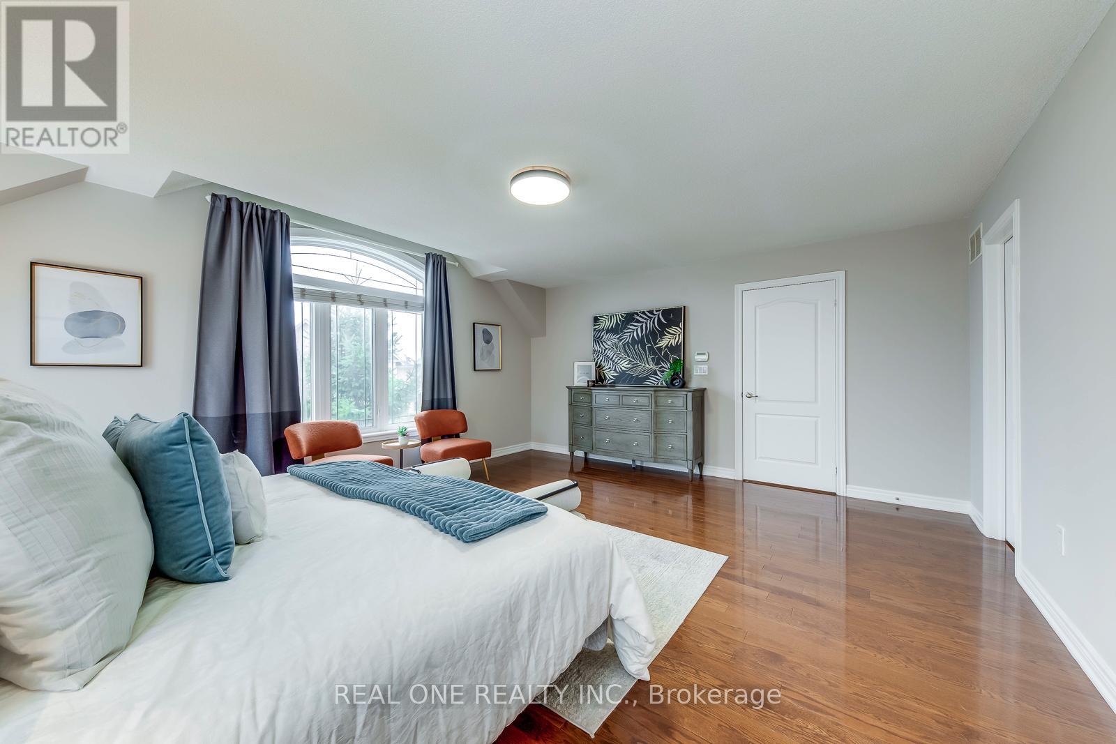 1254 Jezero Crescent, Oakville, Ontario  L6H 0B5 - Photo 27 - W12540700