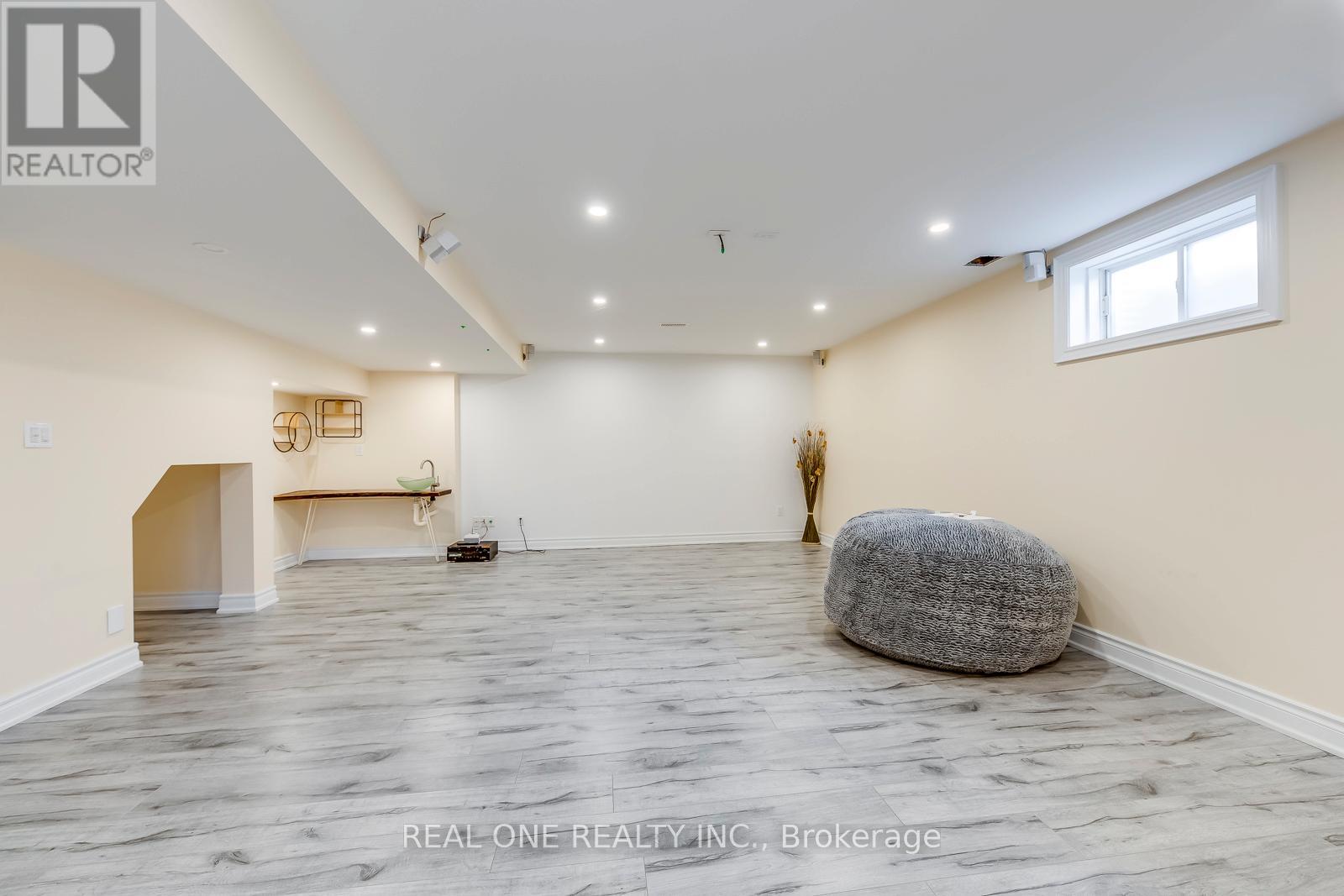 1254 Jezero Crescent, Oakville, Ontario  L6H 0B5 - Photo 43 - W12540700