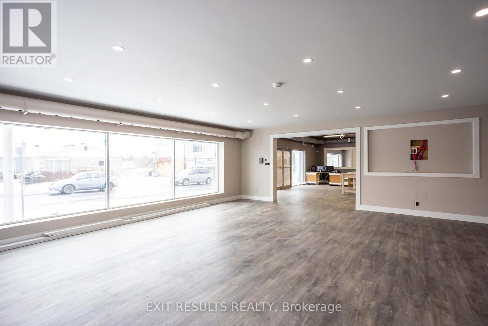 1027 Notre Dame Street, Russell, Ontario K0A 1W0 - Photo 10 - X11961526