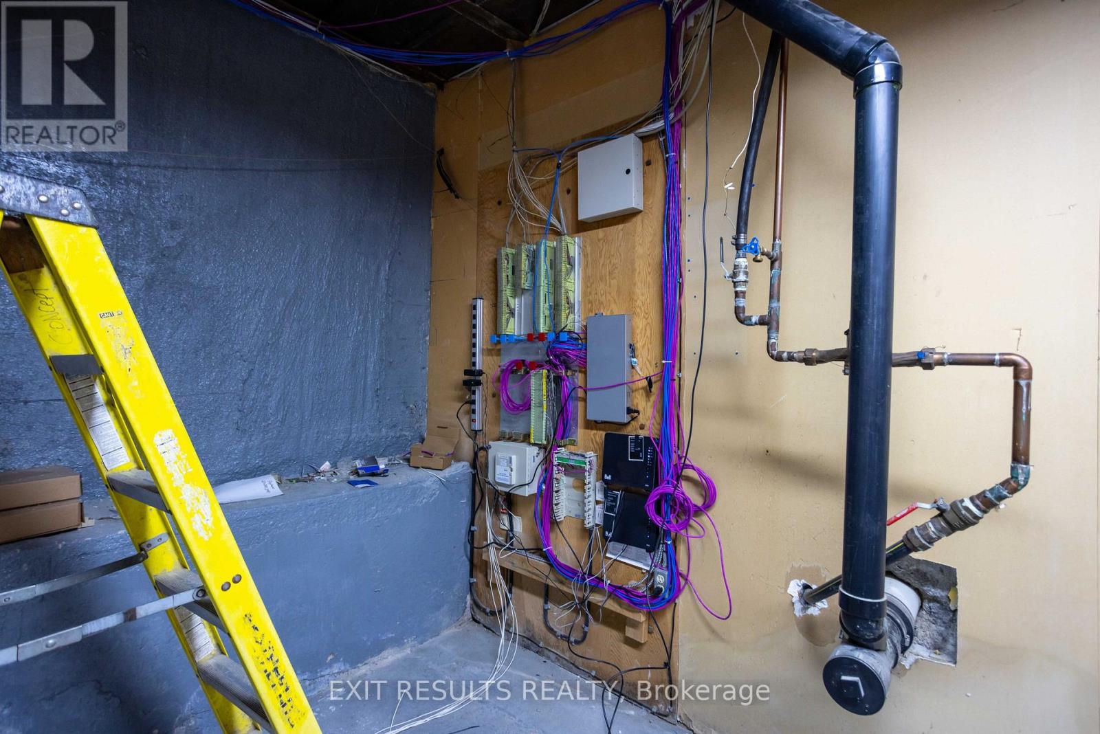 1027 Notre Dame Street, Russell, Ontario K0A 1W0 - Photo 37 - X11961526