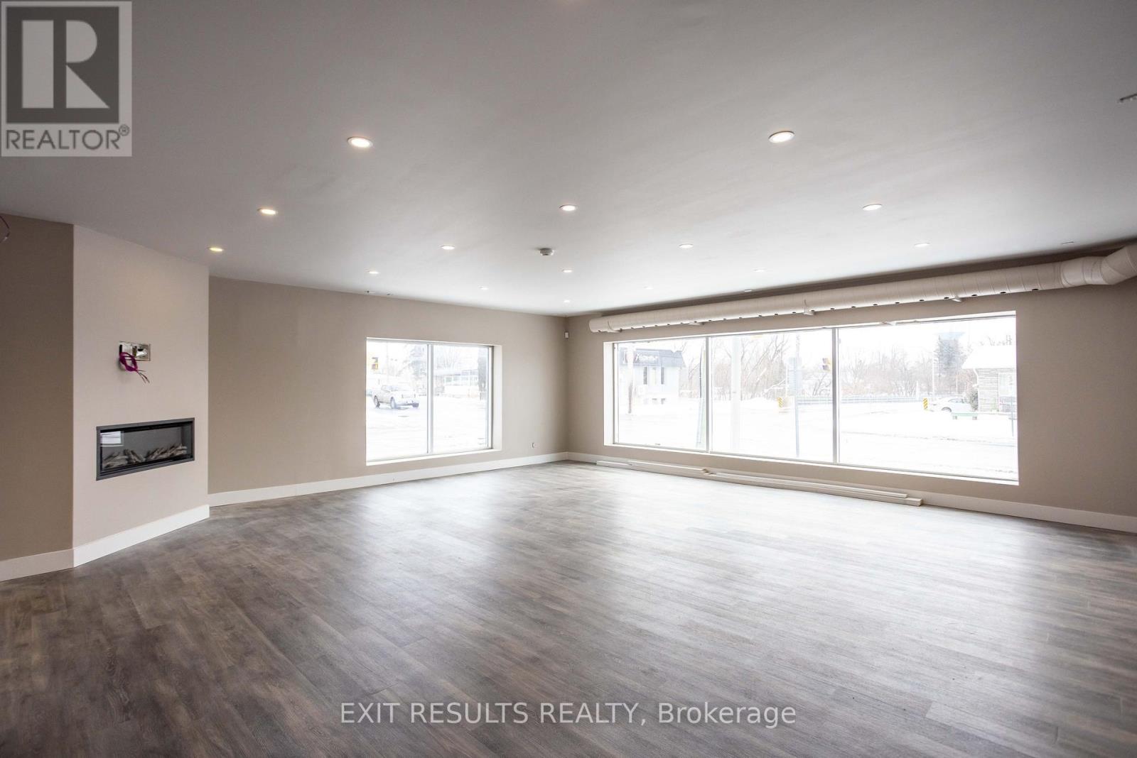 1027 Notre Dame Street, Russell, Ontario K0A 1W0 - Photo 9 - X11961526