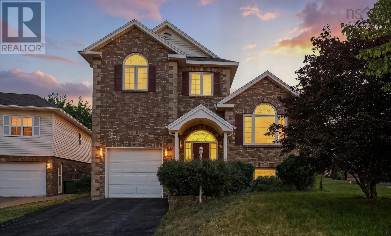 Property at 15 Essex Lane image 2