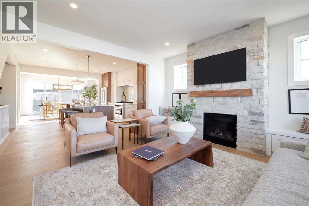 219 Calais Drive Sw, Calgary, Alberta  T3E 8H4 - Photo 4 - A2231103