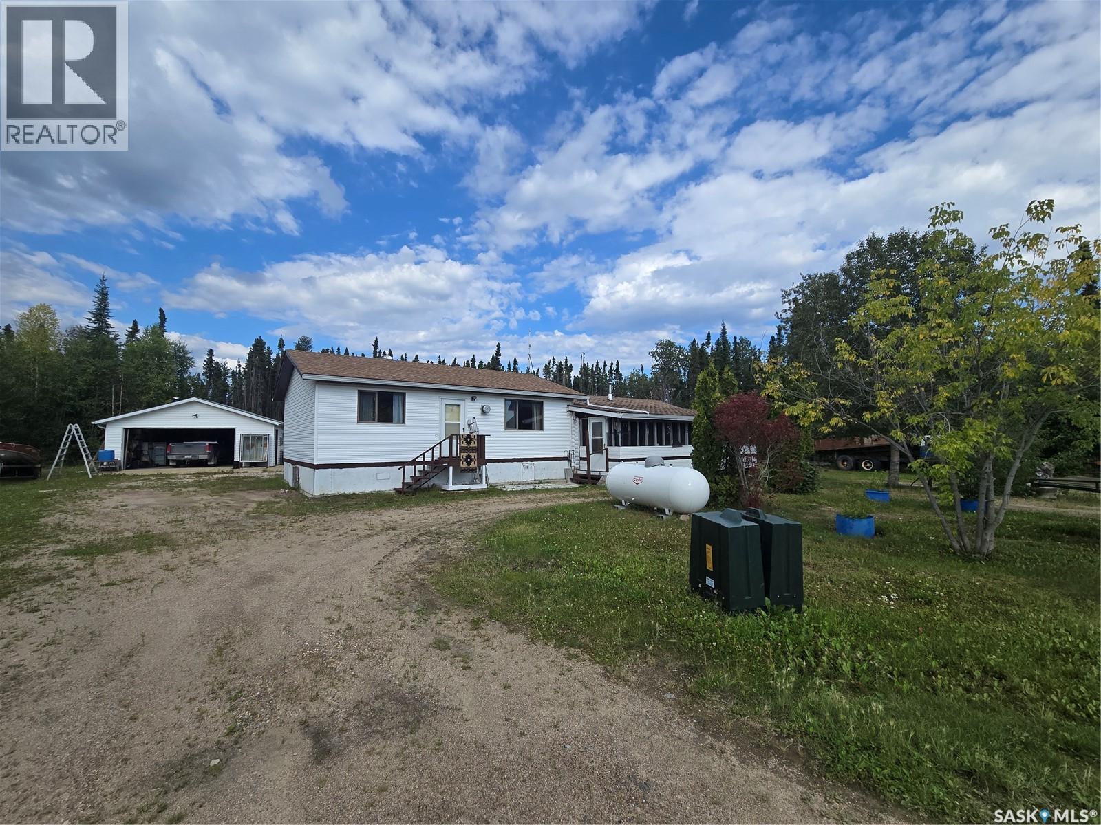 12 Lakeview DRIVE, Northern Admin District, Saskatchewan