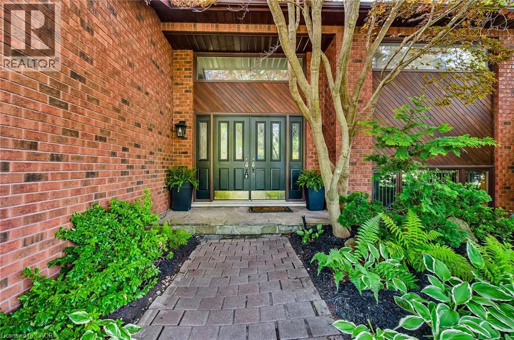 1351 Hazelton Boulevard, Burlington, Ontario  L7P 4T9 - Photo 7 - 40739722