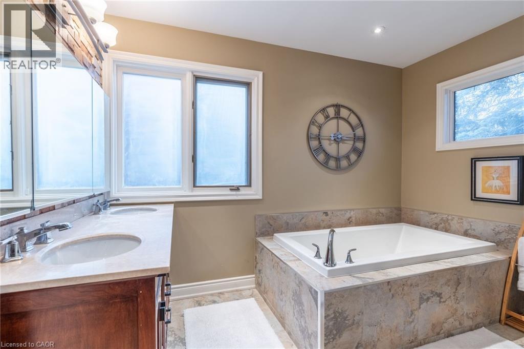 1351 Hazelton Boulevard, Burlington, Ontario  L7P 4T9 - Photo 20 - 40739722