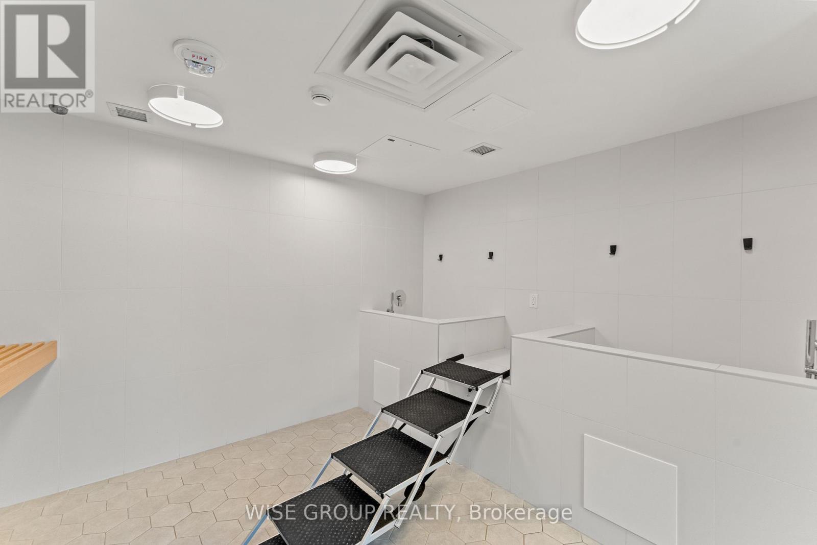 1104 - 500 Wilson Avenue, Toronto, Ontario  M3H 5Y9 - Photo 34 - C12540766