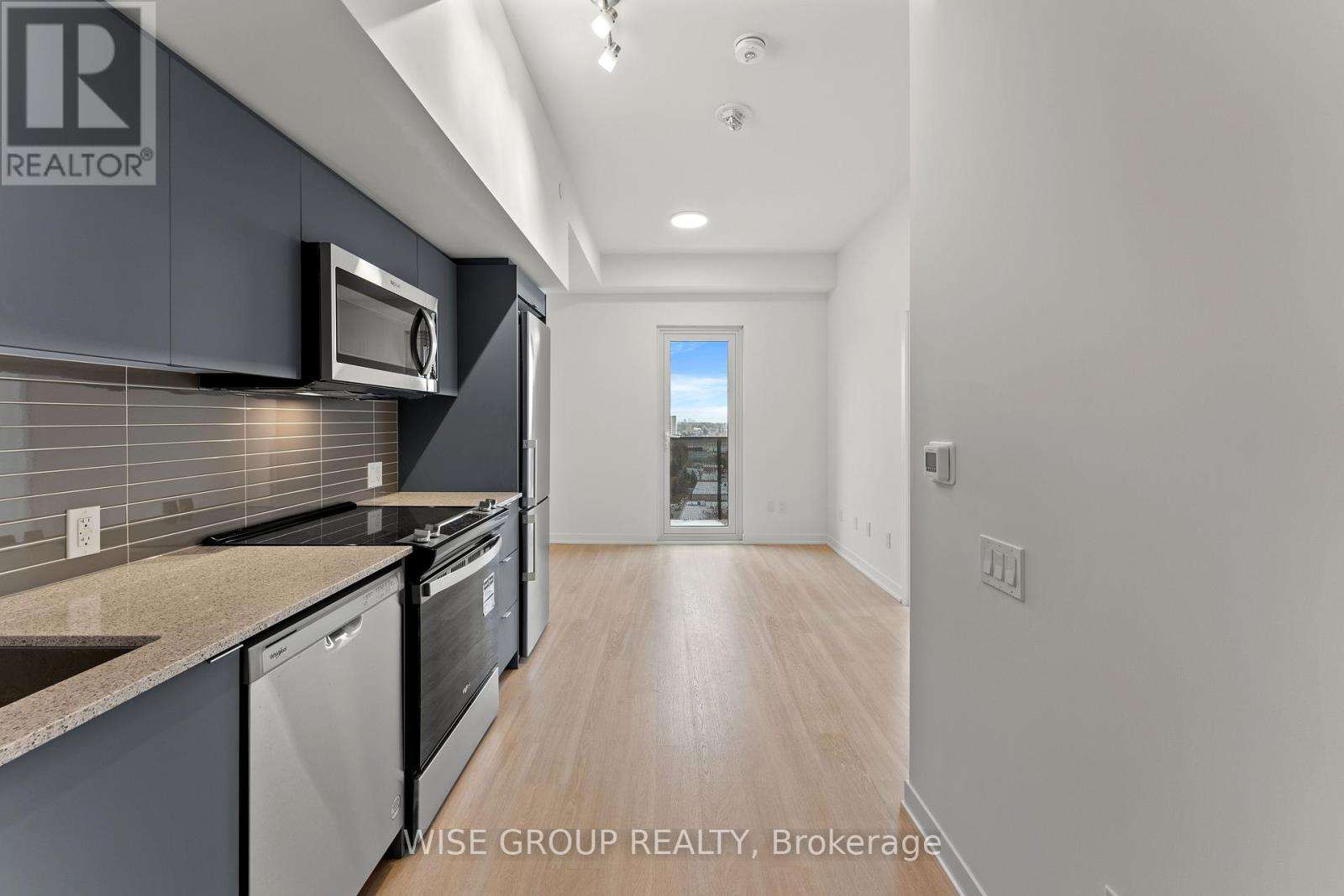 1104 - 500 Wilson Avenue, Toronto, Ontario  M3H 5Y9 - Photo 5 - C12540766