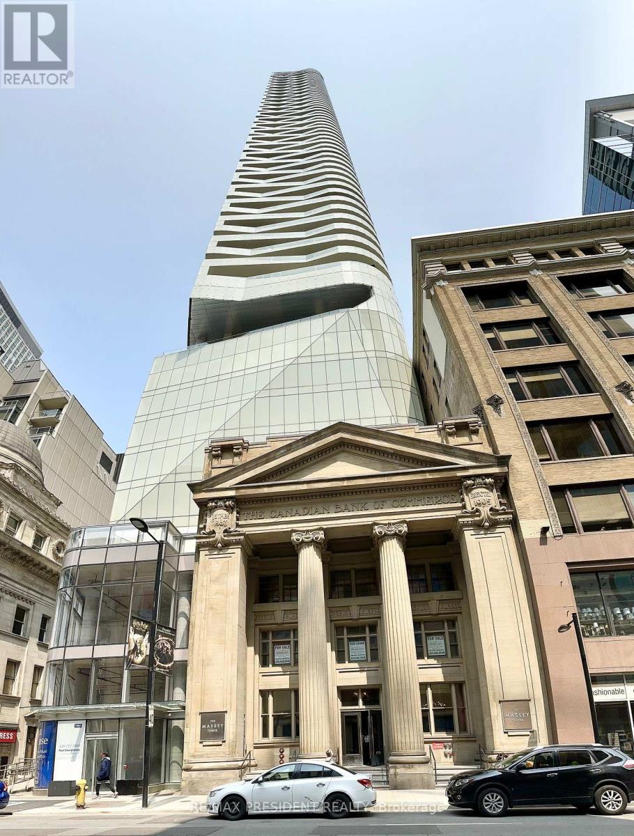 1310 - 197 Yonge Street, Toronto, Ontario  M5B 1M4 - Photo 14 - C12540778