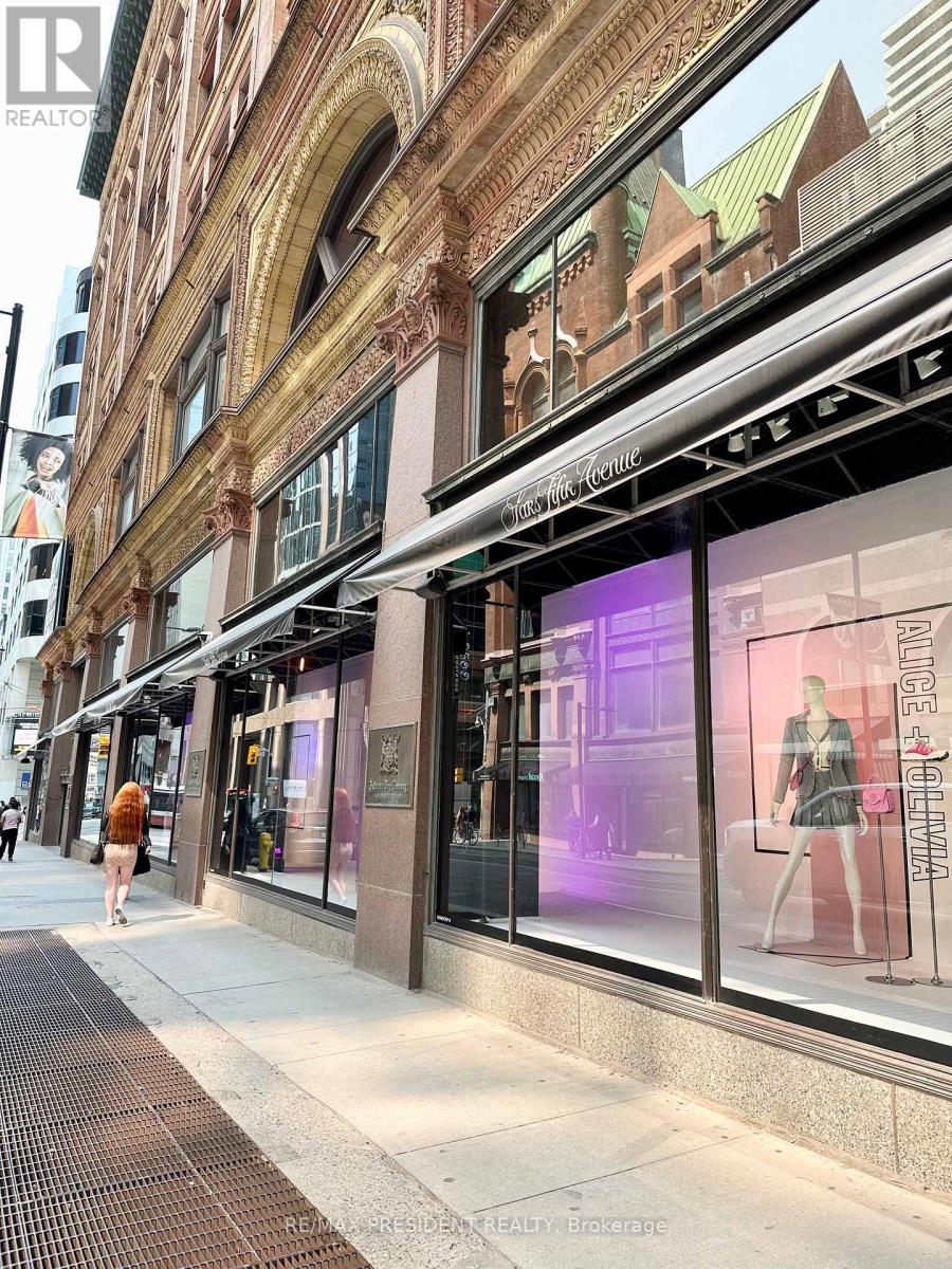 1310 - 197 Yonge Street, Toronto, Ontario  M5B 1M4 - Photo 15 - C12540778