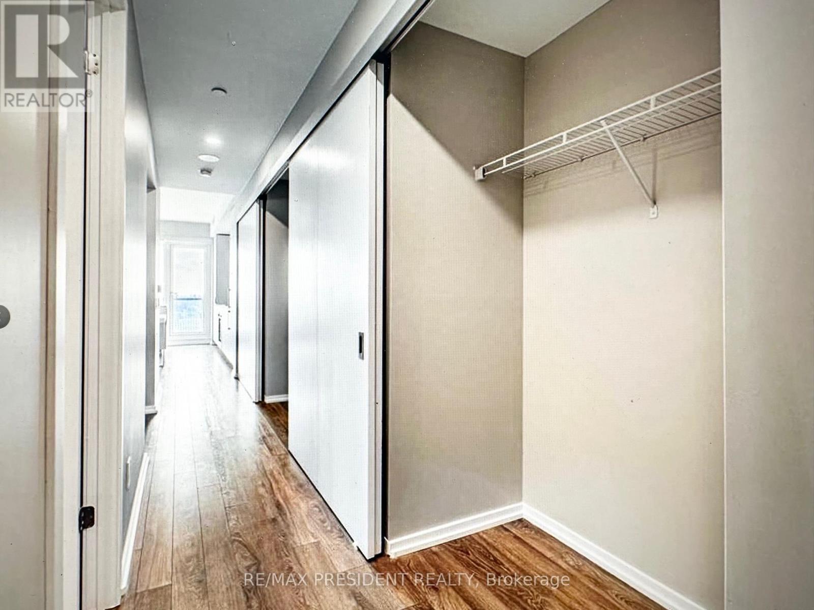 1310 - 197 Yonge Street, Toronto, Ontario  M5B 1M4 - Photo 20 - C12540778