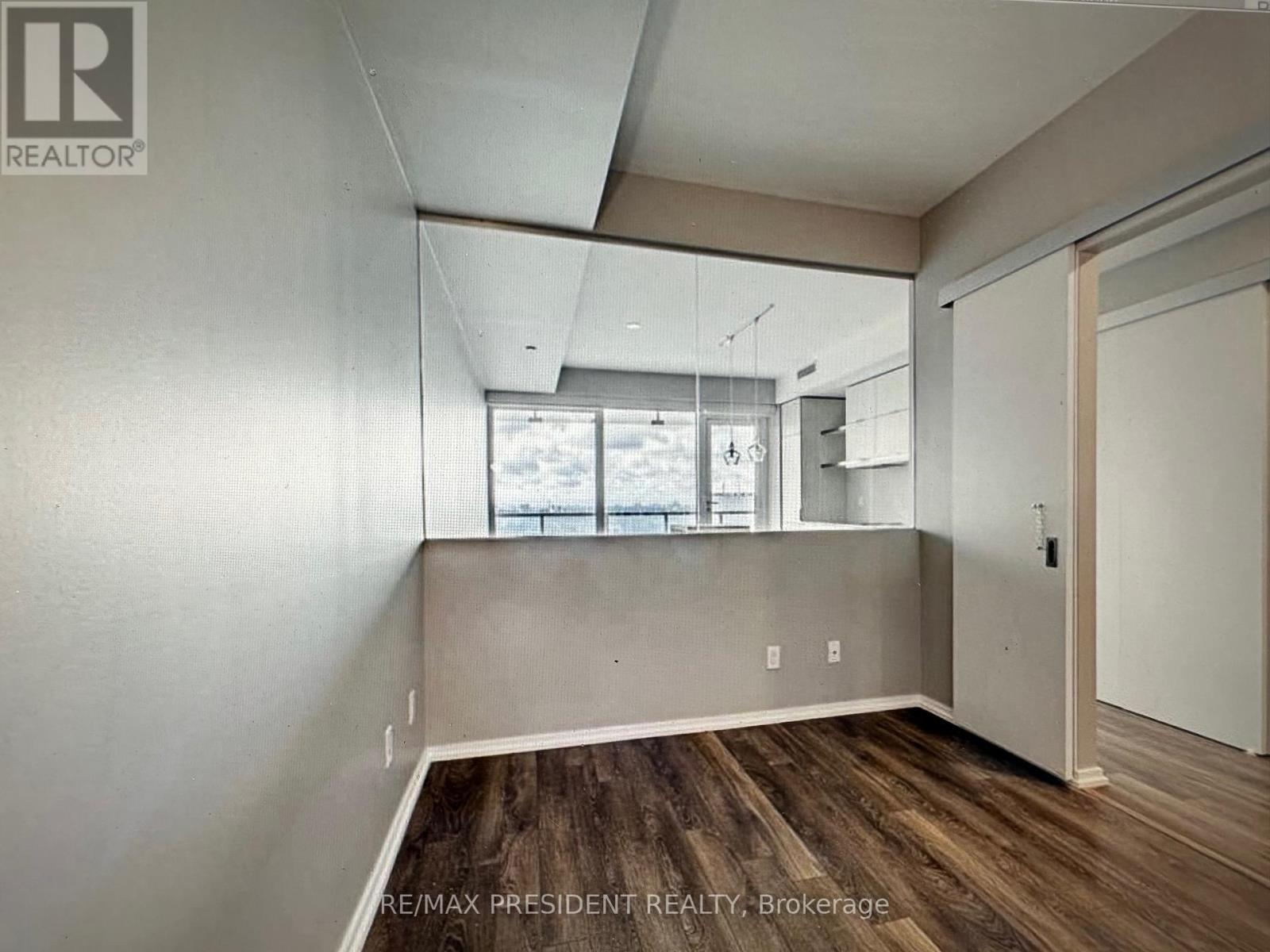 1310 - 197 Yonge Street, Toronto, Ontario  M5B 1M4 - Photo 24 - C12540778