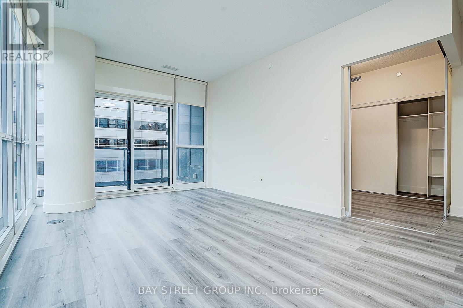 402 - 88 Sheppard Avenue E, Toronto, Ontario  M2N 0G9 - Photo 9 - C12540824