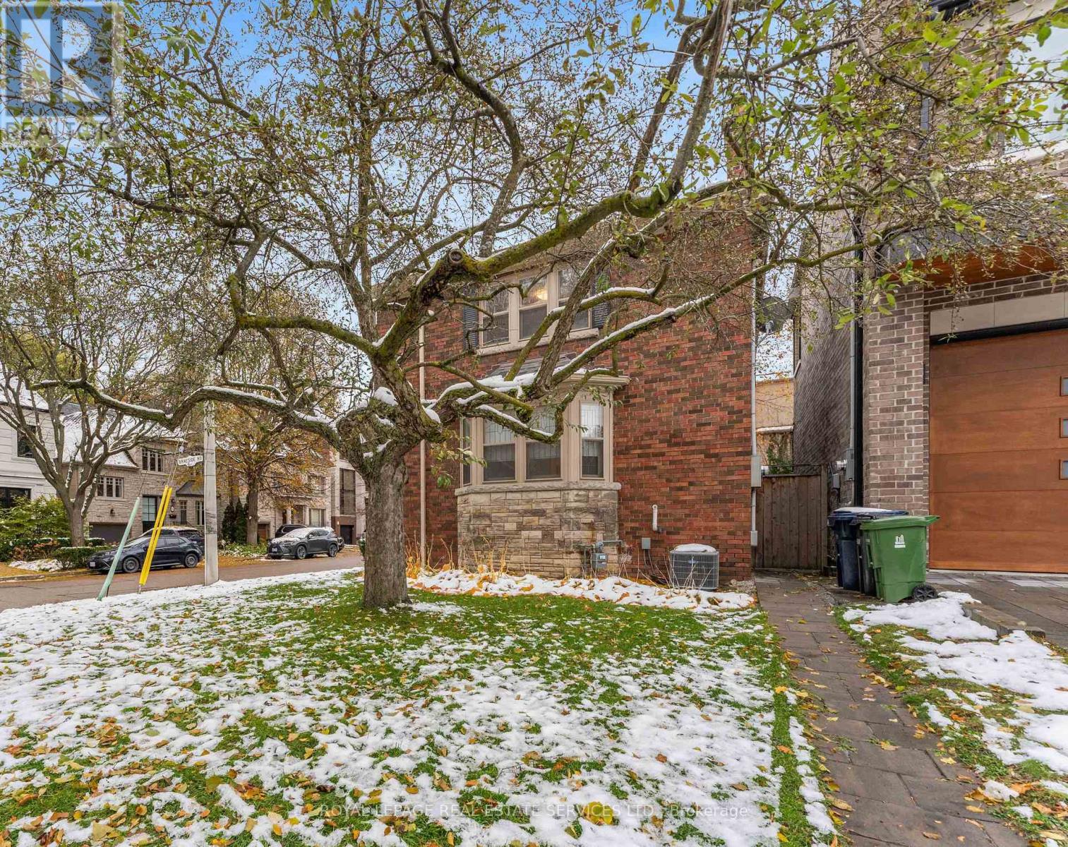 61 Braeside Road, Toronto, Ontario  M4N 1X9 - Photo 3 - C12540856