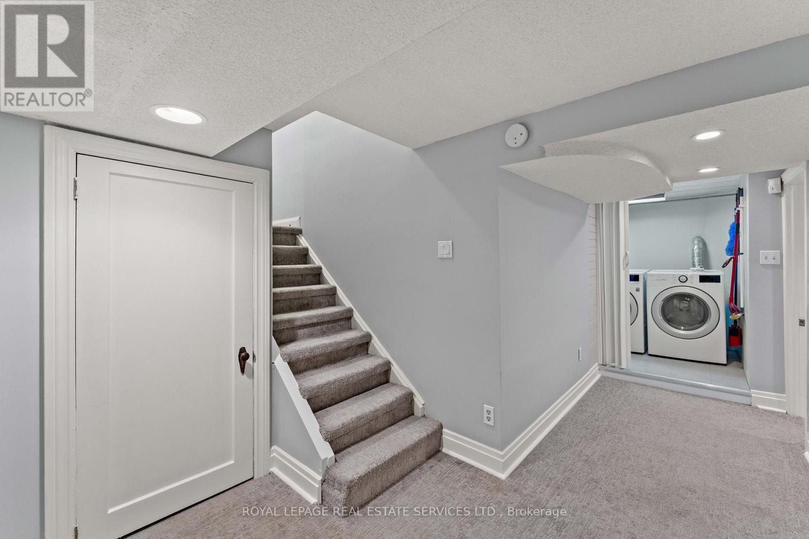 61 Braeside Road, Toronto, Ontario  M4N 1X9 - Photo 37 - C12540856