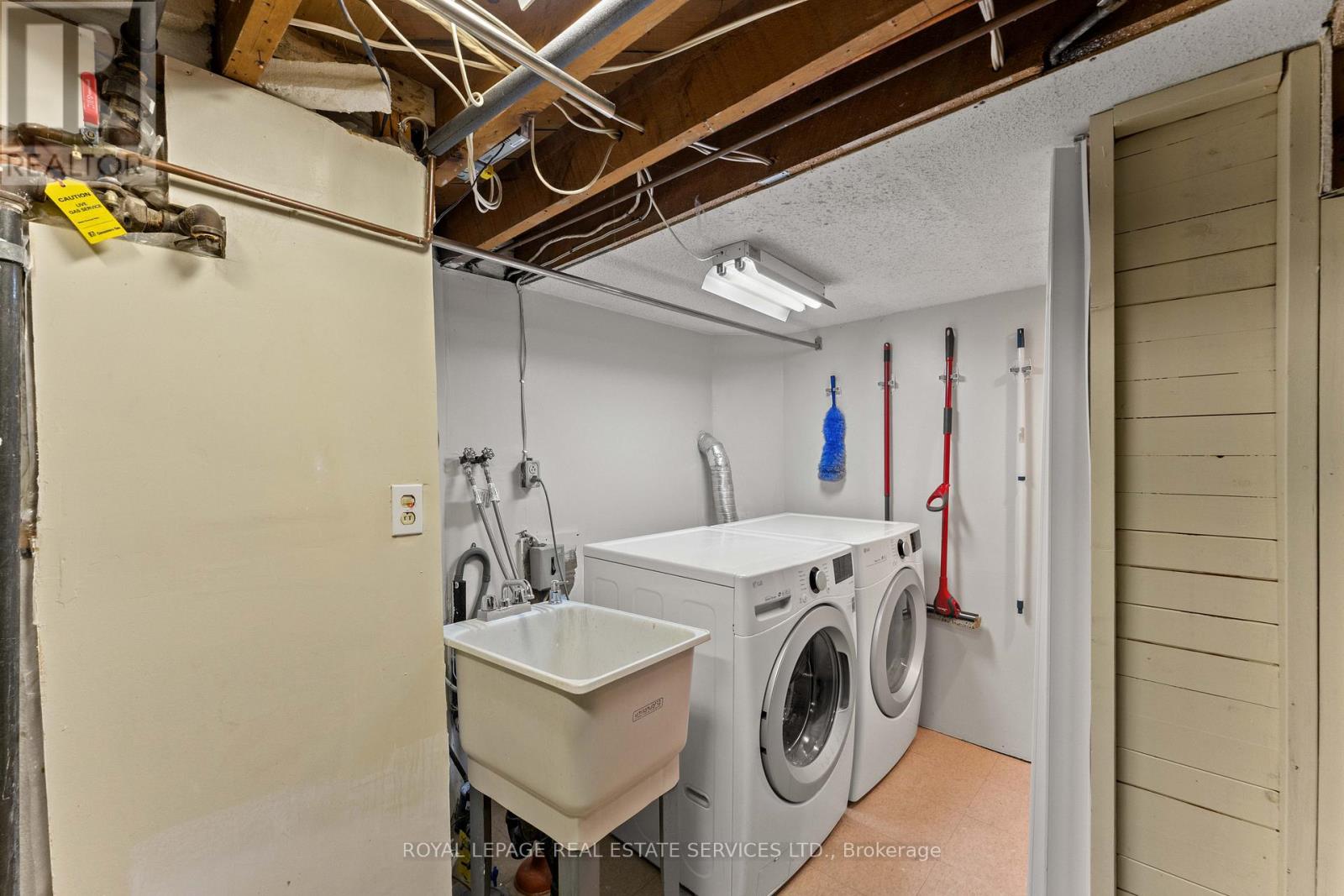 61 Braeside Road, Toronto, Ontario  M4N 1X9 - Photo 45 - C12540856