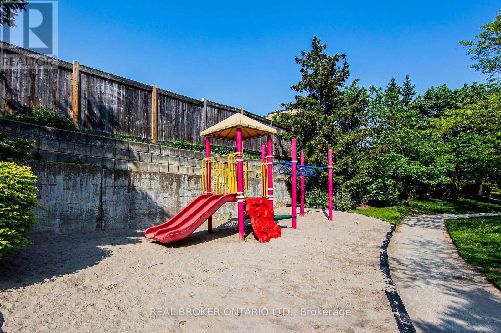 601 - 1720 Eglinton Avenue E, Toronto, Ontario  M4A 2X8 - Photo 22 - C12540866