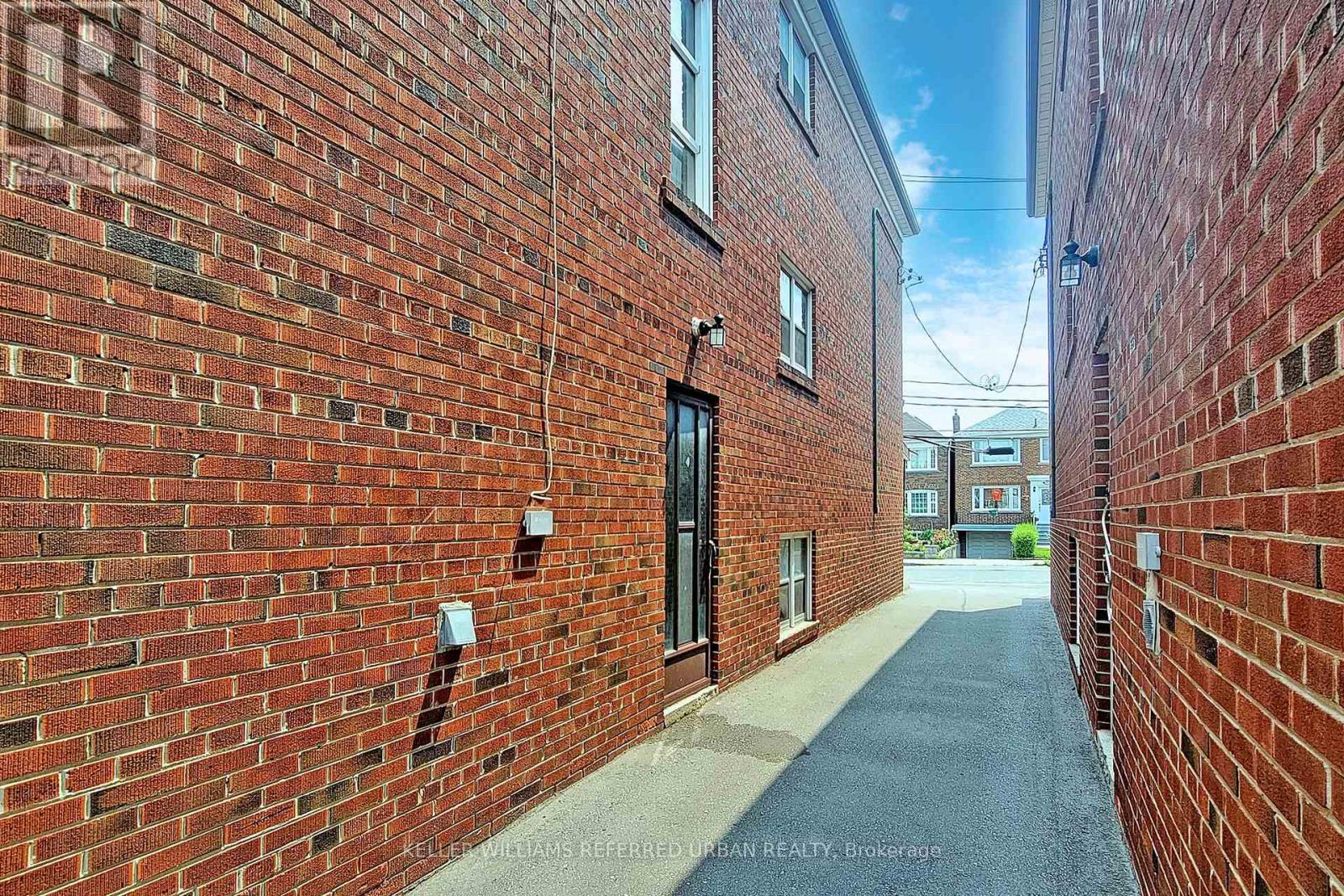 80 Lanark Avenue, Toronto, Ontario  M6E 2G4 - Photo 24 - C12540886