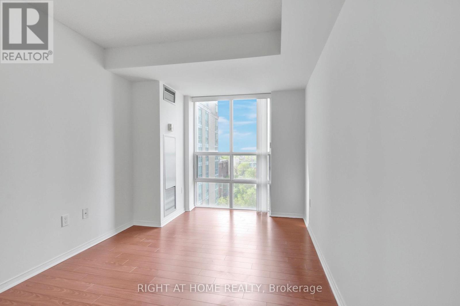 807 - 1 Pemberton Avenue, Toronto, Ontario  M2M 4L9 - Photo 13 - C12540902