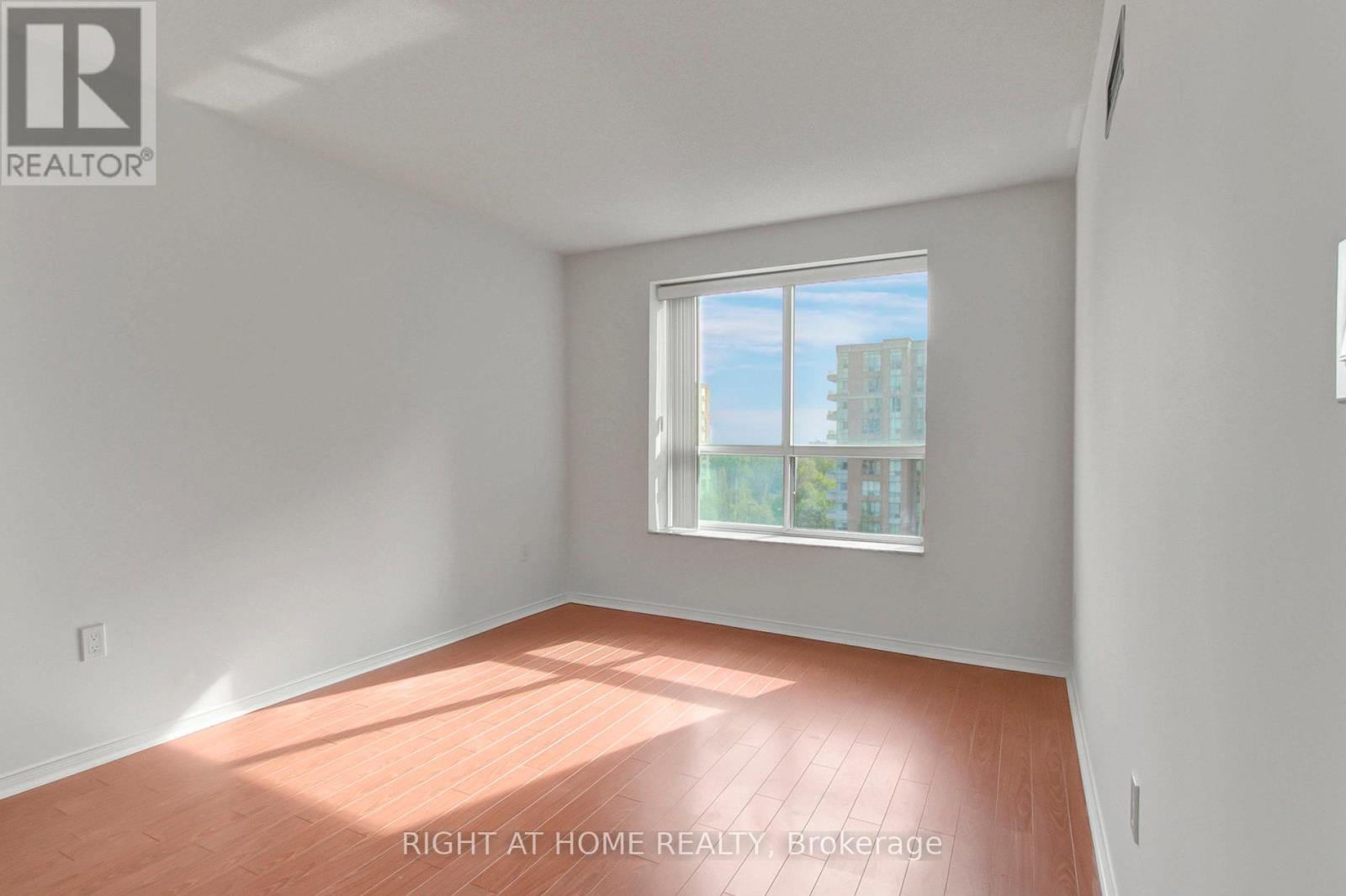 807 - 1 Pemberton Avenue, Toronto, Ontario  M2M 4L9 - Photo 14 - C12540902