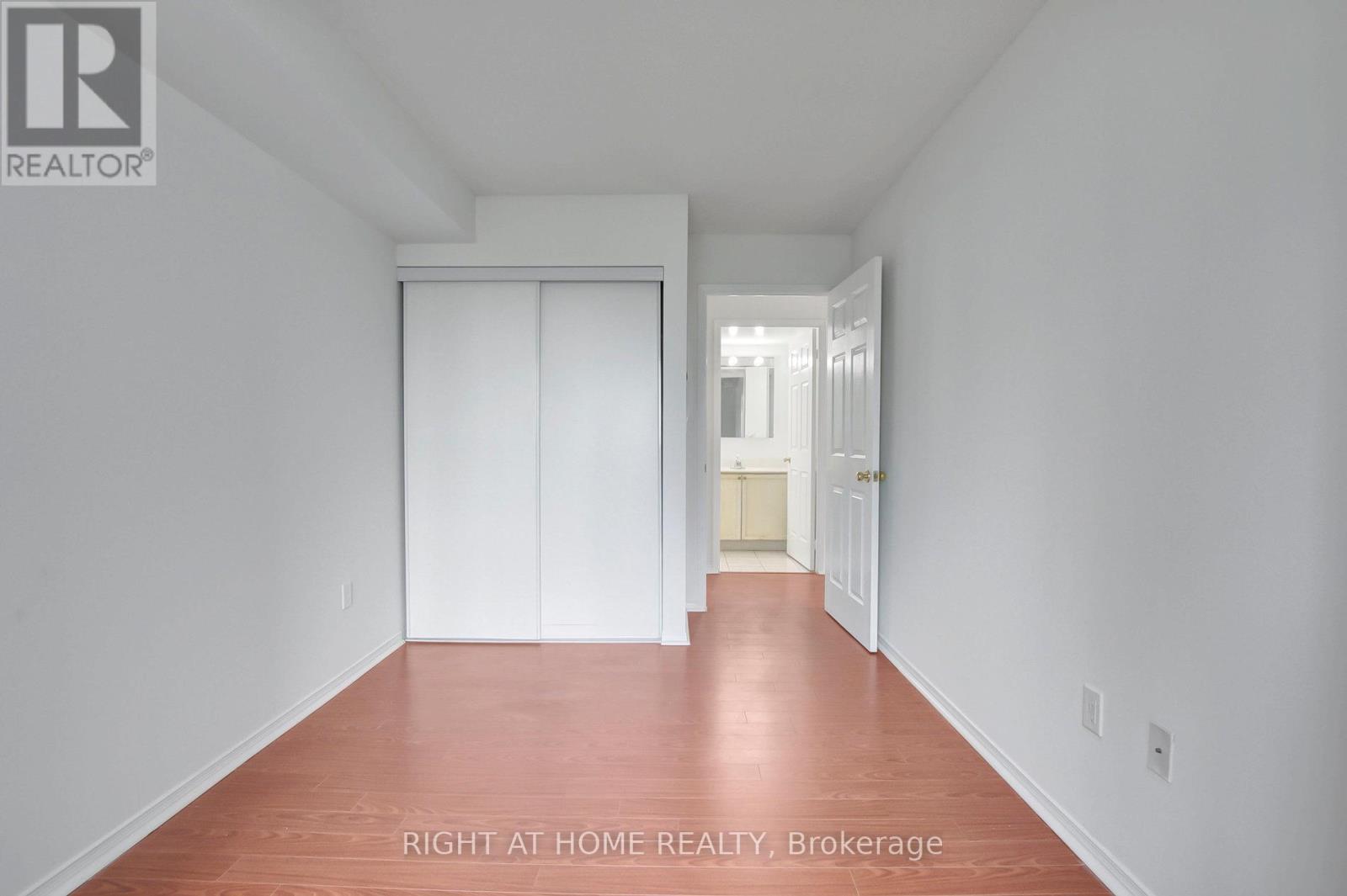 807 - 1 Pemberton Avenue, Toronto, Ontario  M2M 4L9 - Photo 19 - C12540902