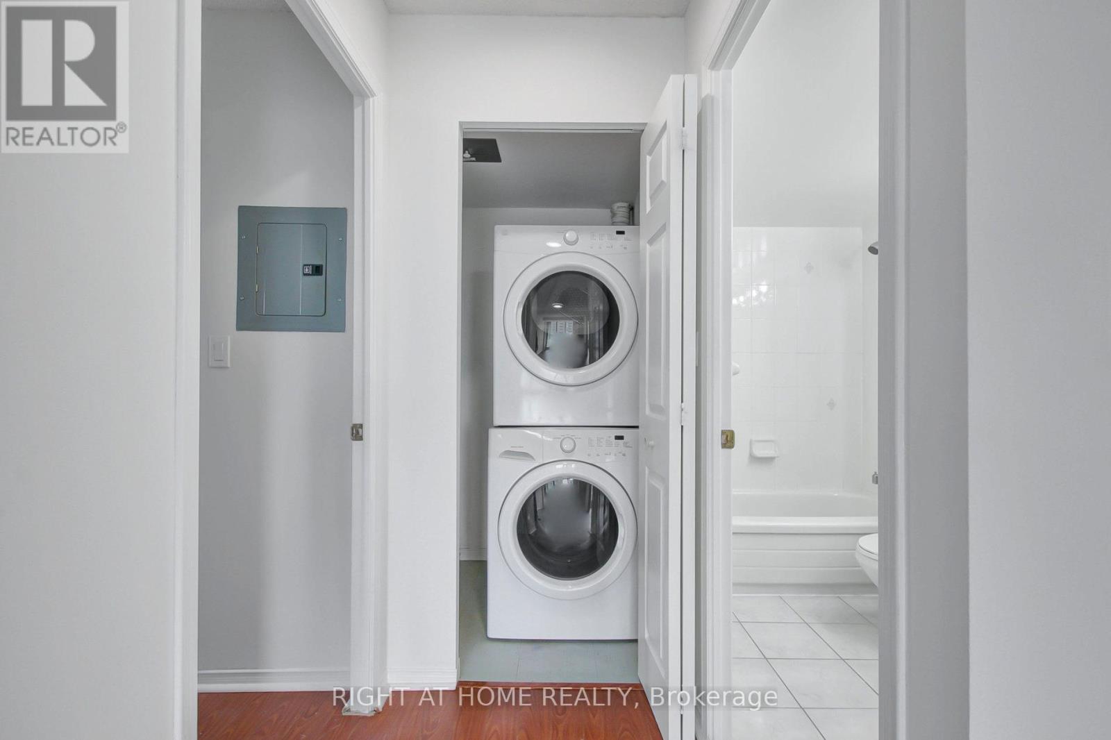 807 - 1 Pemberton Avenue, Toronto, Ontario  M2M 4L9 - Photo 24 - C12540902