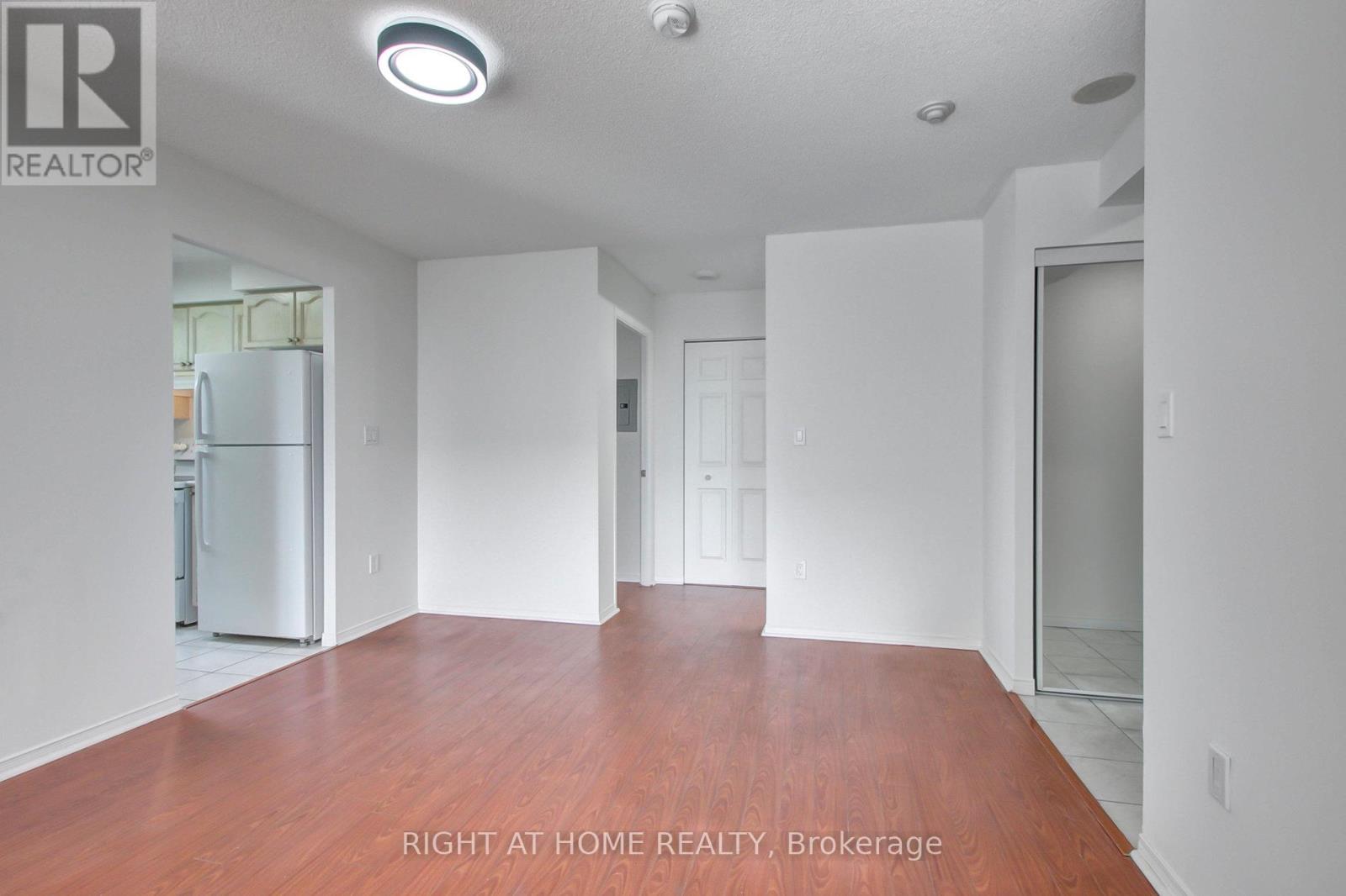 807 - 1 Pemberton Avenue, Toronto, Ontario  M2M 4L9 - Photo 5 - C12540902