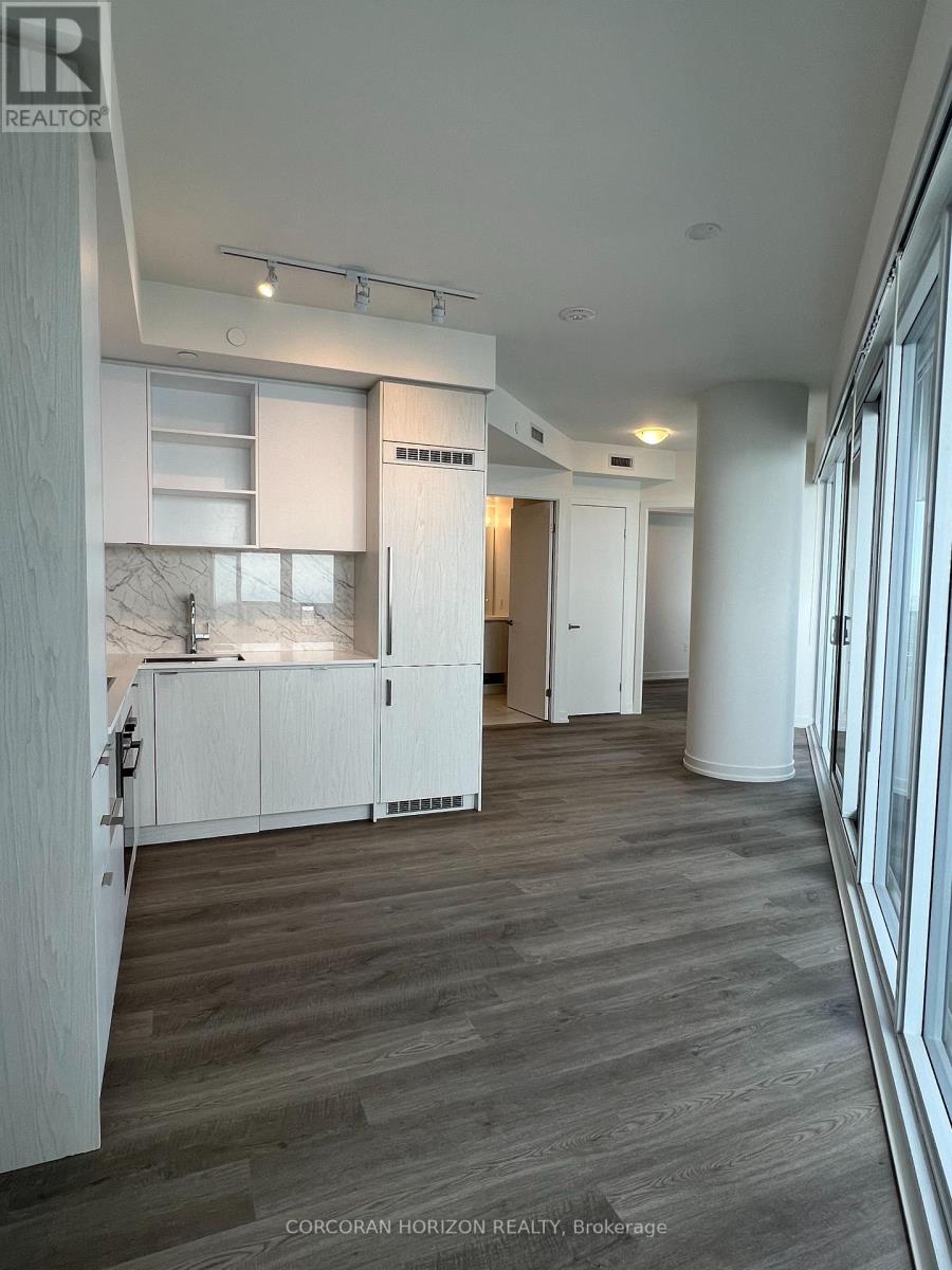 5708 - 55 Cooper Street, Toronto, Ontario  M5G 0G1 - Photo 2 - C12540916