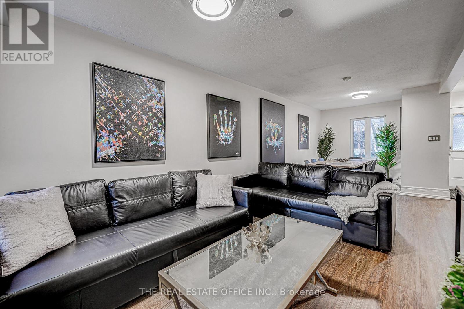 591 WELLINGTON STREET W, Toronto, Ontario