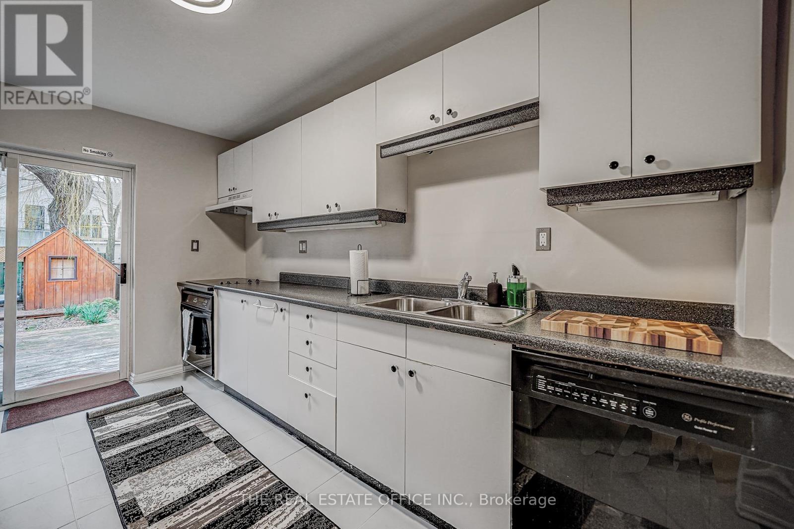 591 Wellington Street W, Toronto, Ontario  M5V 1G3 - Photo 10 - C12541012