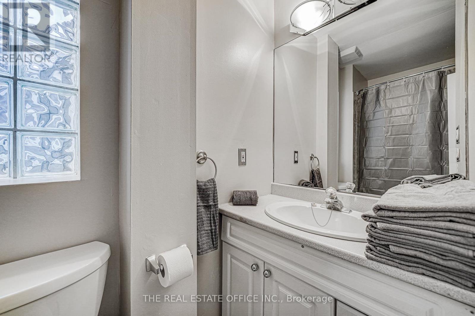 591 Wellington Street W, Toronto, Ontario  M5V 1G3 - Photo 16 - C12541012