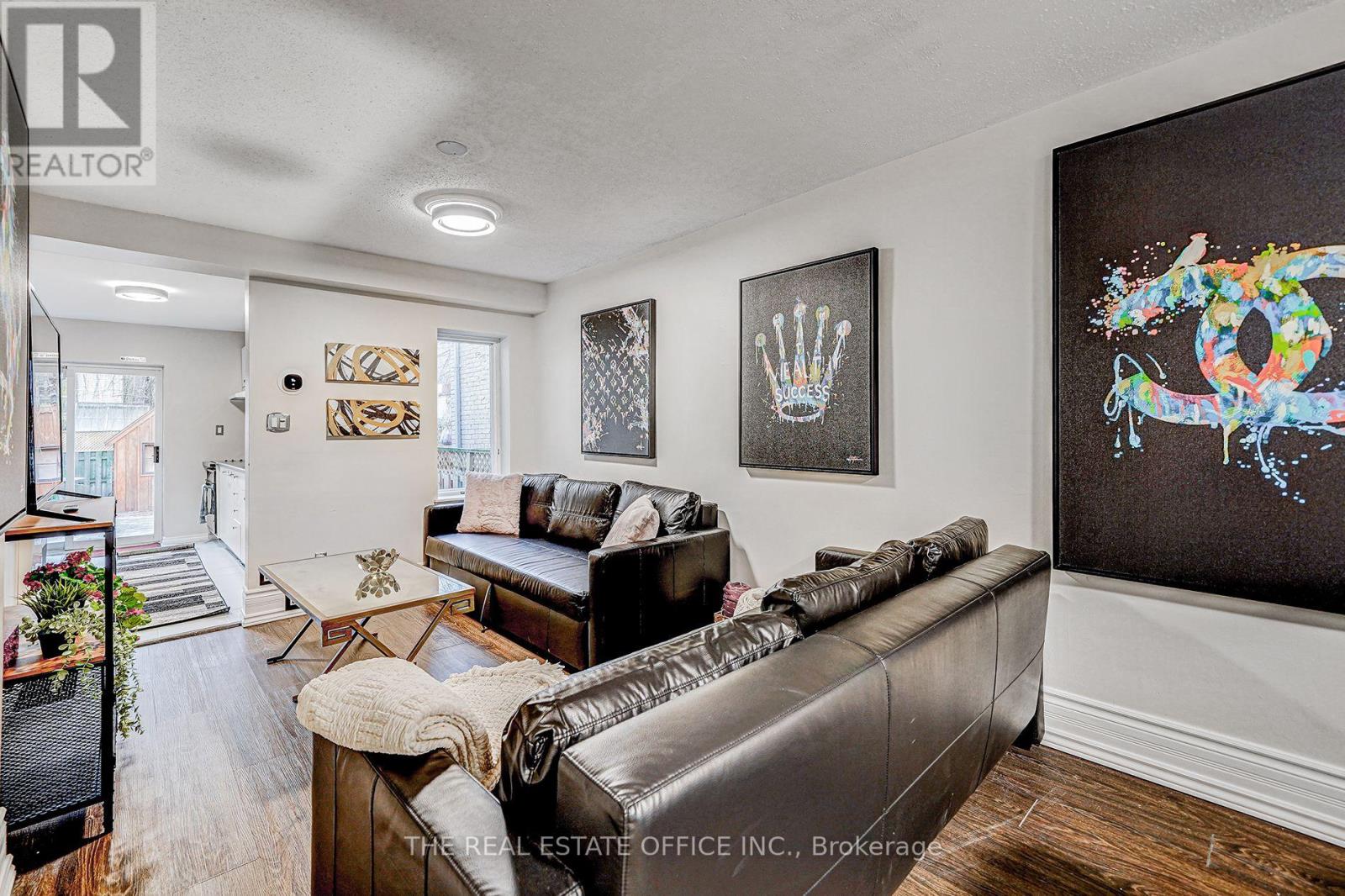 591 Wellington Street W, Toronto, Ontario  M5V 1G3 - Photo 2 - C12541012