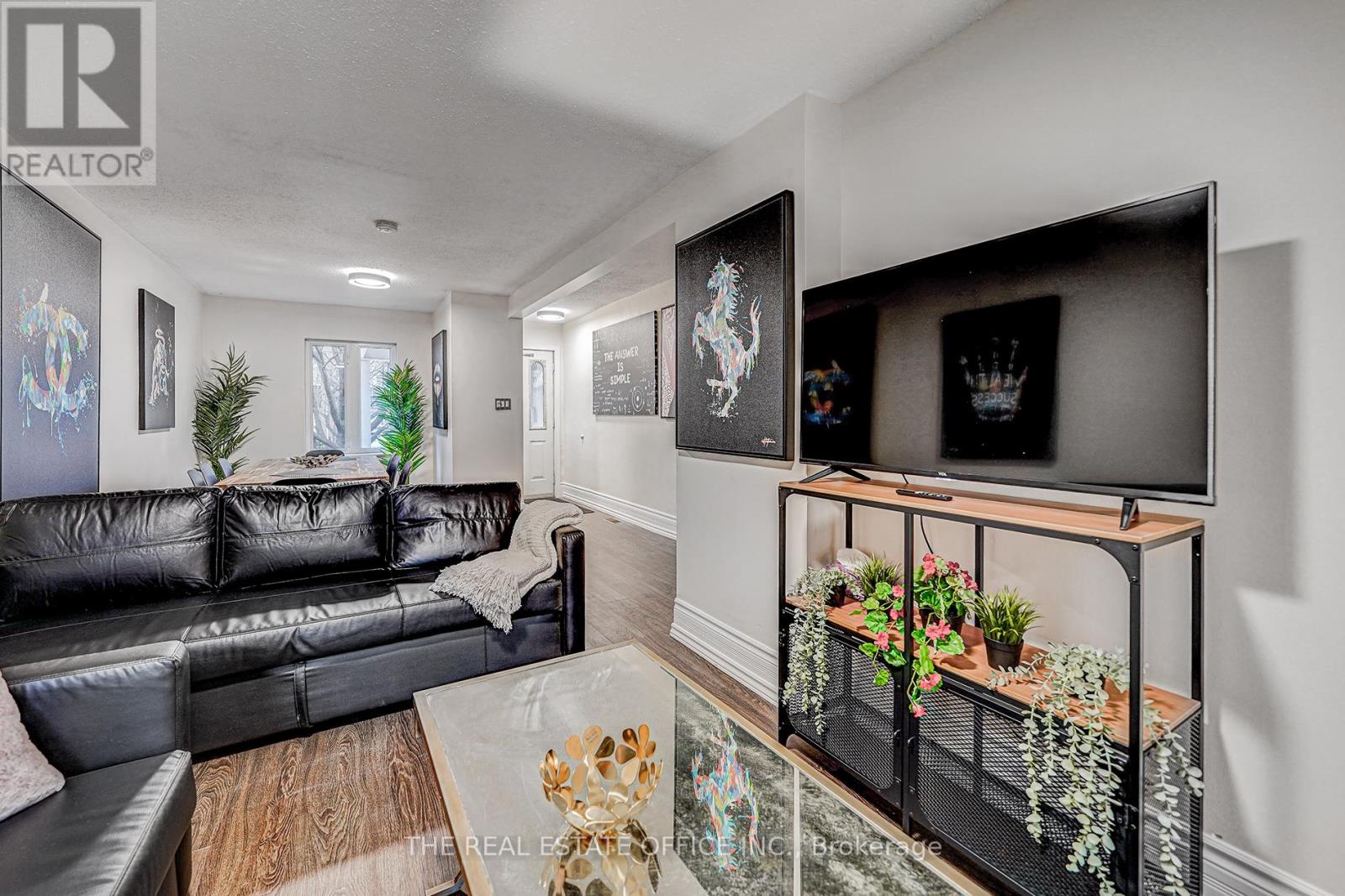 591 Wellington Street W, Toronto, Ontario  M5V 1G3 - Photo 4 - C12541012