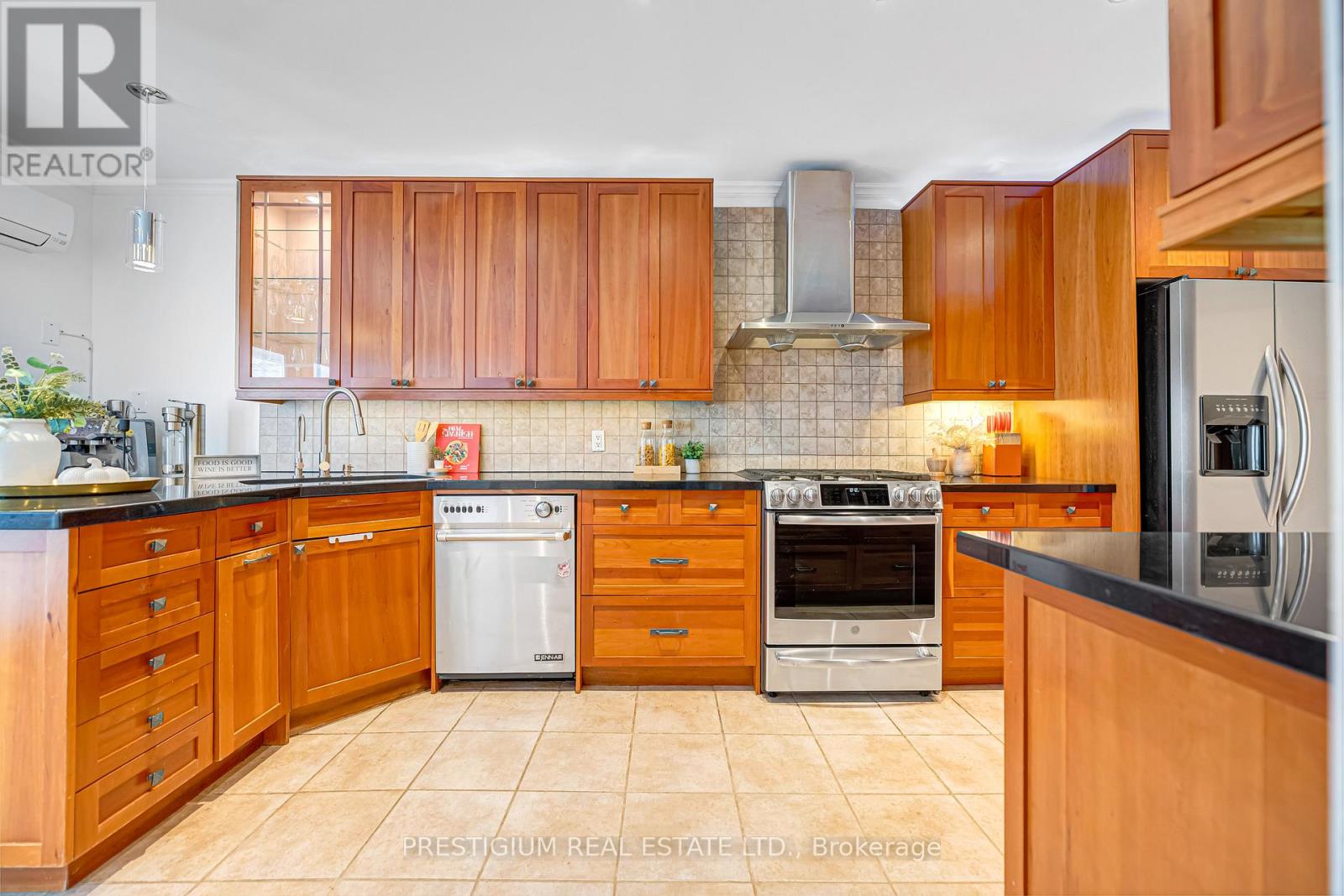 163 Deloraine Avenue, Toronto, Ontario  M5M 2B1 - Photo 12 - C12541016