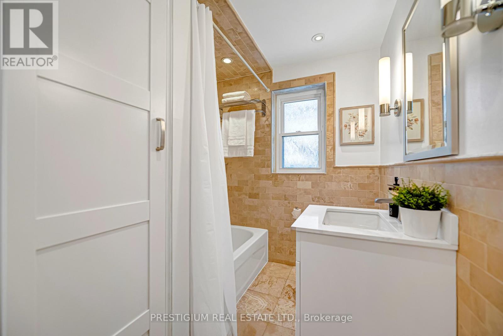 163 Deloraine Avenue, Toronto, Ontario  M5M 2B1 - Photo 24 - C12541016