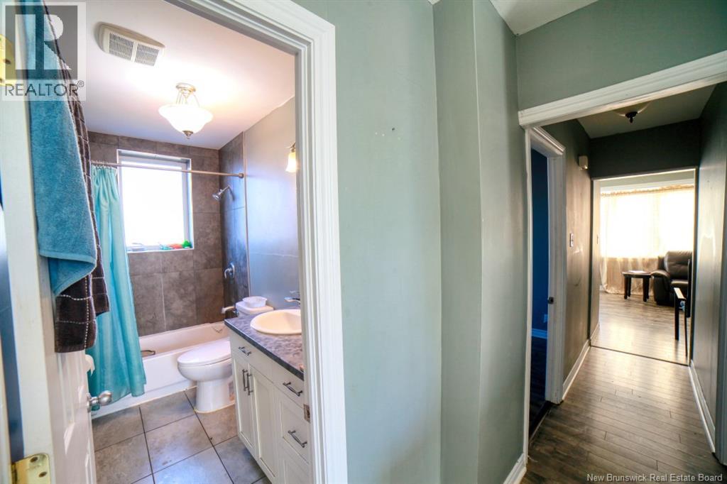 1030 Riverside Drive, Bathurst, New Brunswick  E2A 2M7 - Photo 10 - NB129603