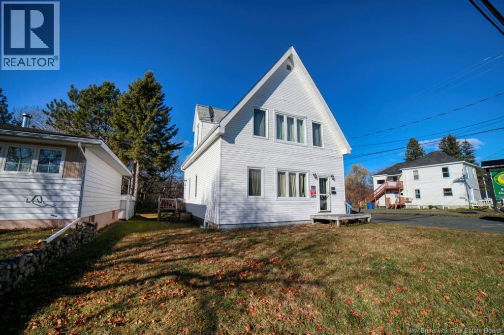 1030 Riverside Drive, Bathurst, New Brunswick  E2A 2M7 - Photo 13 - NB129603