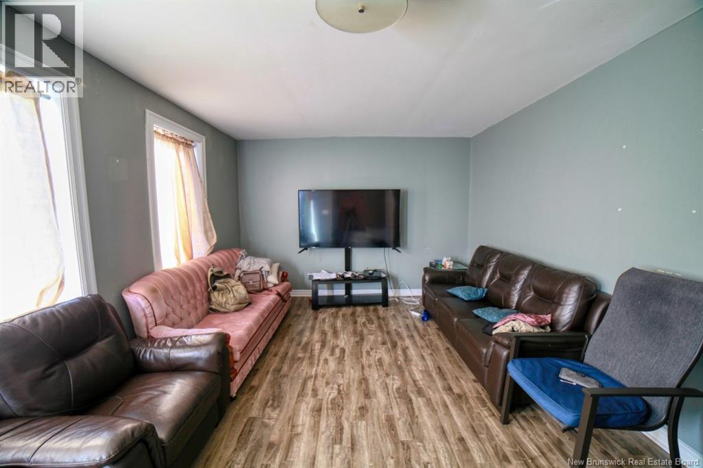 1030 Riverside Drive, Bathurst, New Brunswick  E2A 2M7 - Photo 8 - NB129603