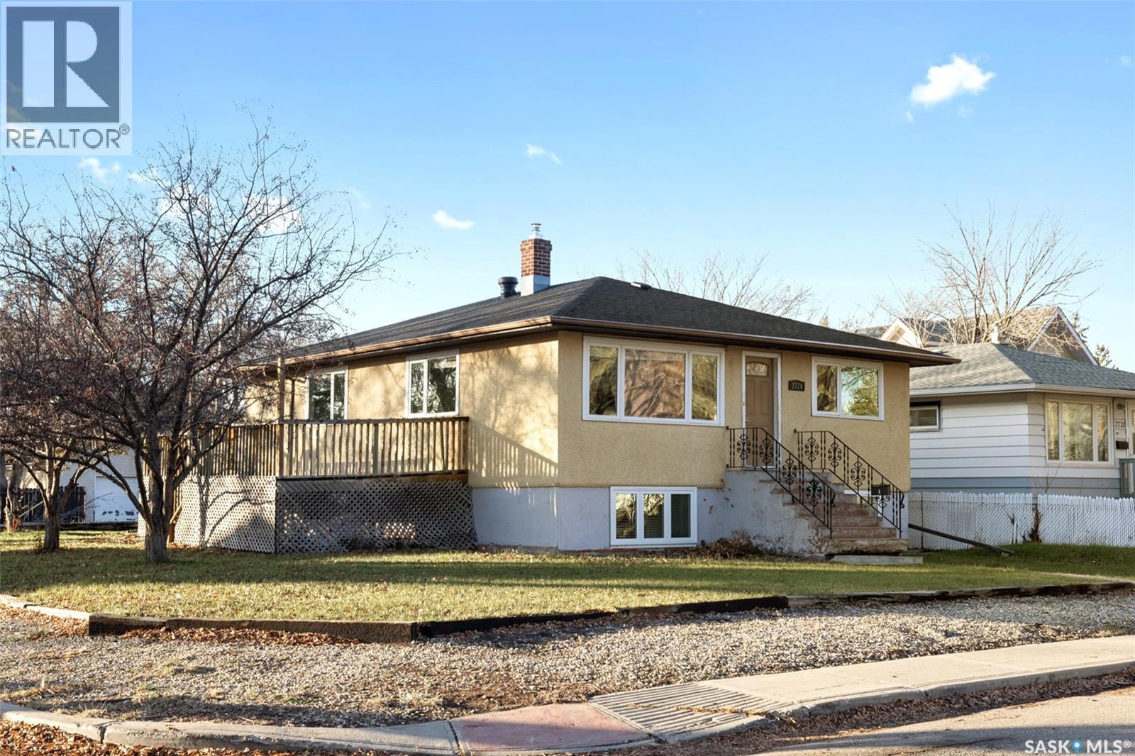 2724 Mcdonald Street, Regina, Saskatchewan  S4N 2Z8 - Photo 2 - SK023969