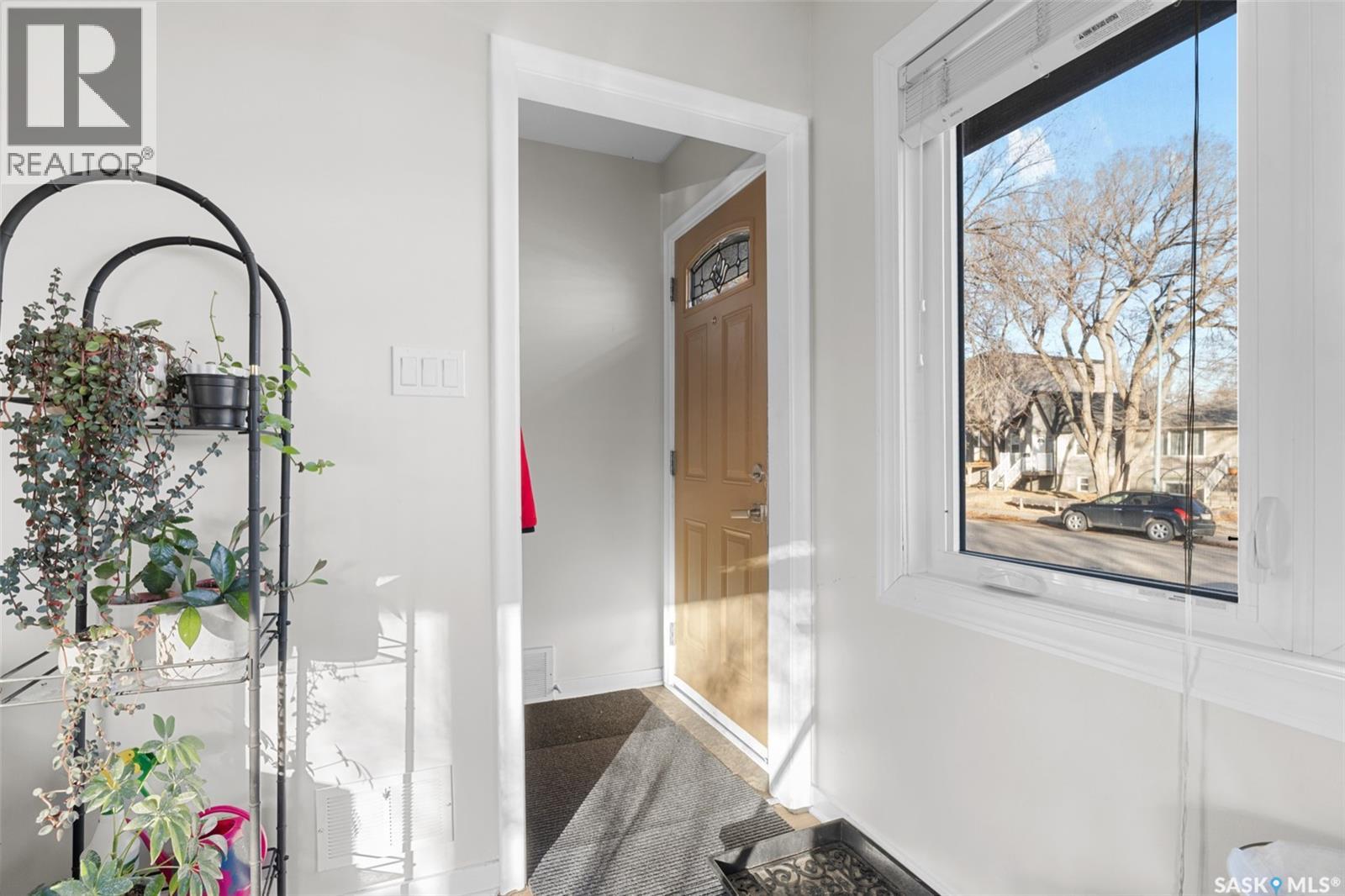 2724 Mcdonald Street, Regina, Saskatchewan  S4N 2Z8 - Photo 8 - SK023969