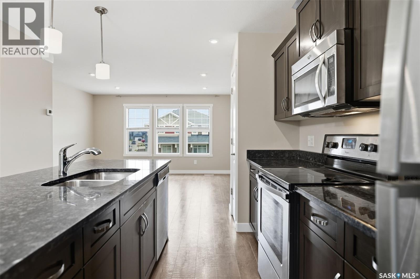 560 Pringle Crescent, Saskatoon, Saskatchewan  S7T 0W9 - Photo 11 - SK023966